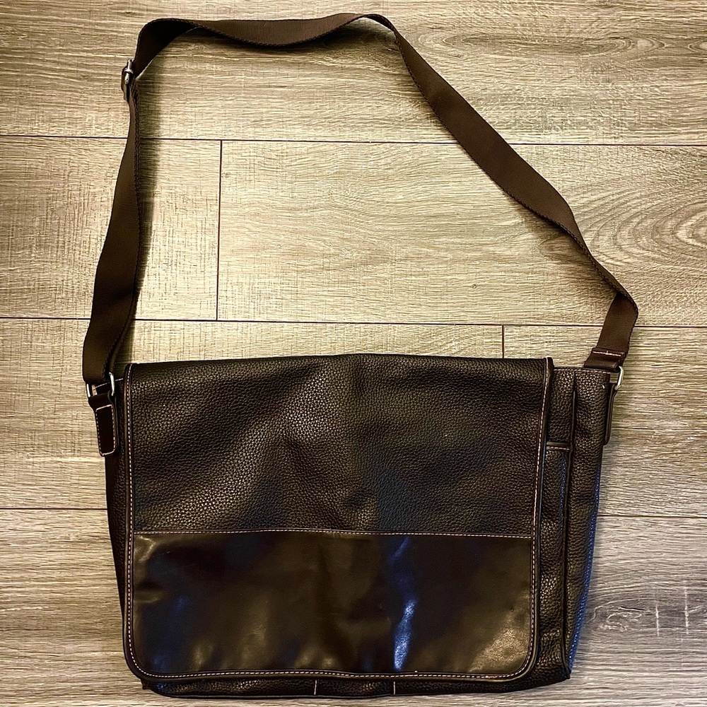 Usher Leather satchel, deep brown, cross body strap, inside and outside pockets